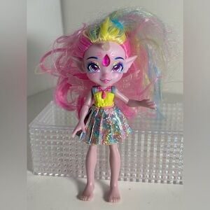 Magic Mixies Pixlings Shimmerverse Unia the Unicorn Pixling Doll.